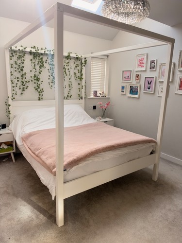 White wooden king size - king,
