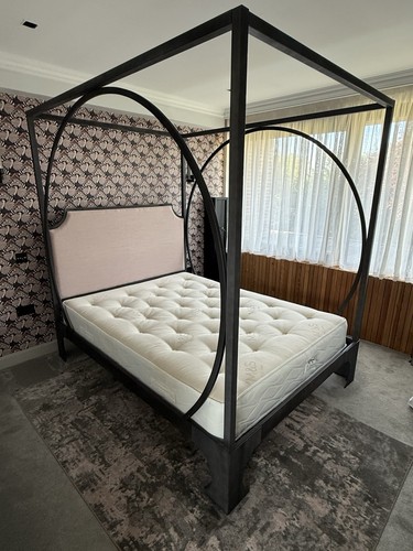 Modern arched metal king - modern, size