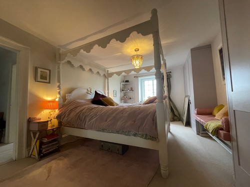 Four poster bed super - bed, king